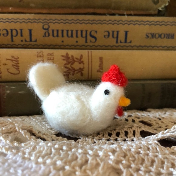 COPY - Set of 4 handmade needle felted chickens hens - Picture 4 of 16